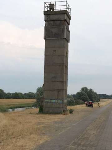 Ehemaligen Grenzturm an der Elbe